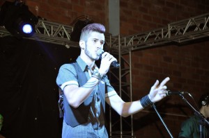 Leonardo Matias de Oliveira - 1º lugar adulto no 2º Festival da Canção